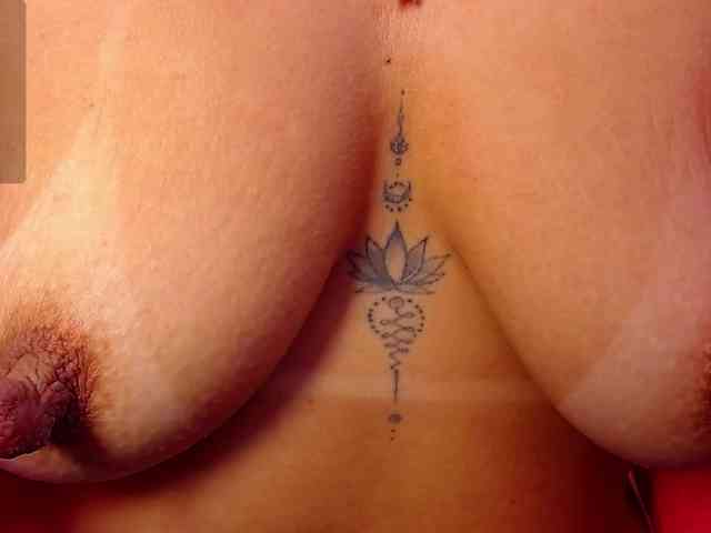 arianagonzale webcam