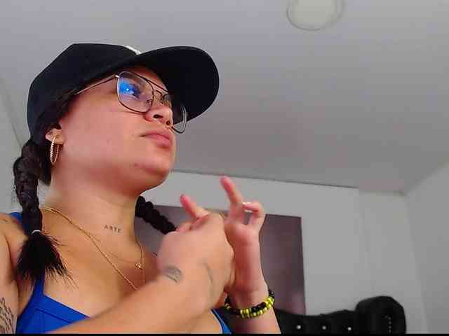 arianagonzale webcam