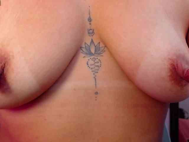 arianagonzale webcam