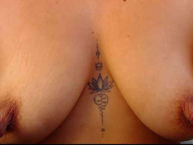 arianagonzale webcam