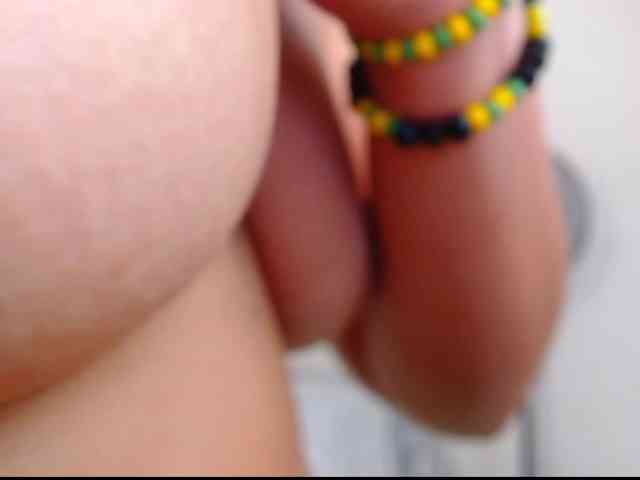 arianagonzale webcam