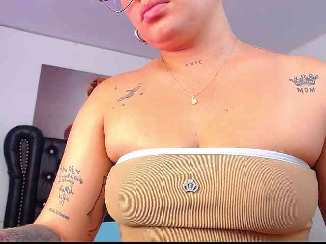 arianagonzale webcam