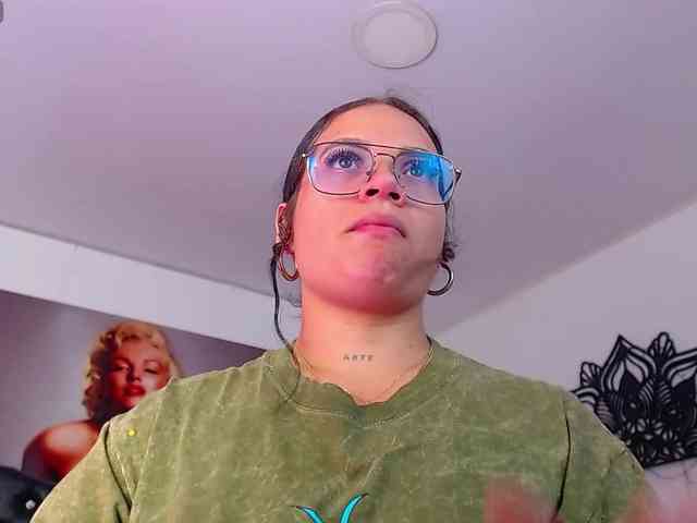 arianagonzale webcam