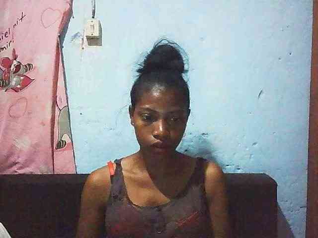 Honey699 webcam