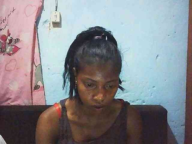 Honey699 webcam