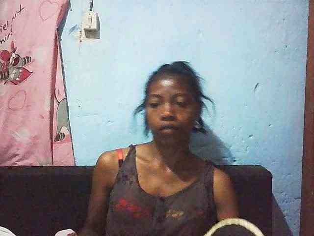 Honey699 webcam