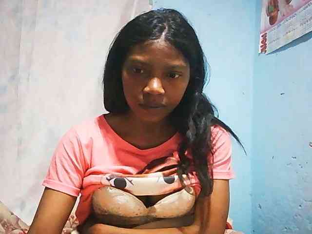 Honey699 webcam