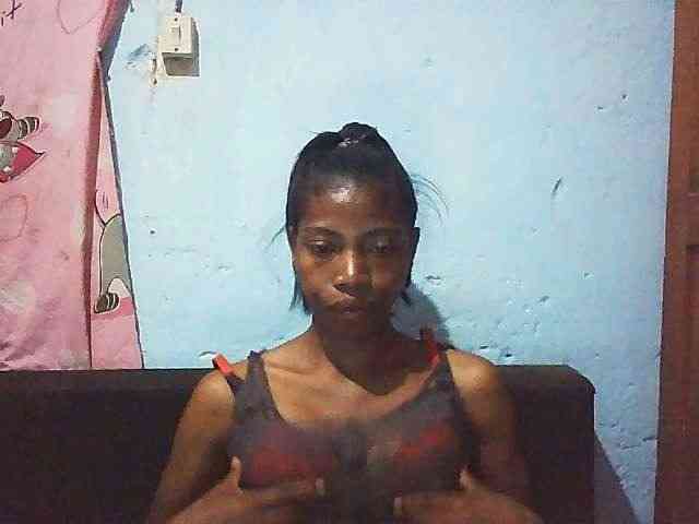 Honey699 webcam