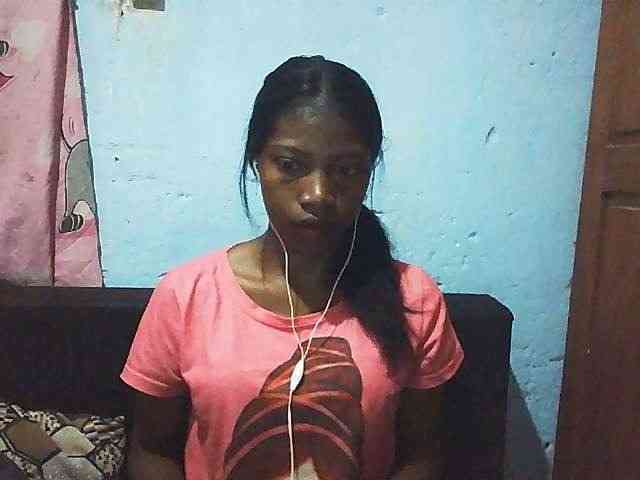Honey699 webcam