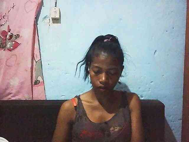 Honey699 webcam