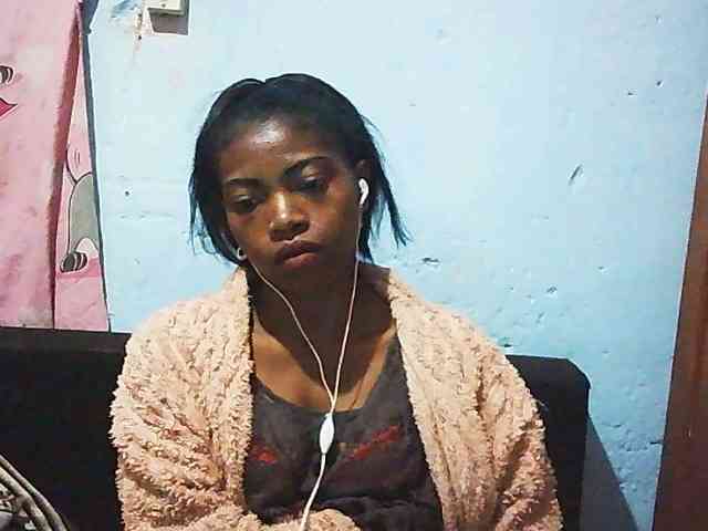 Honey699 webcam