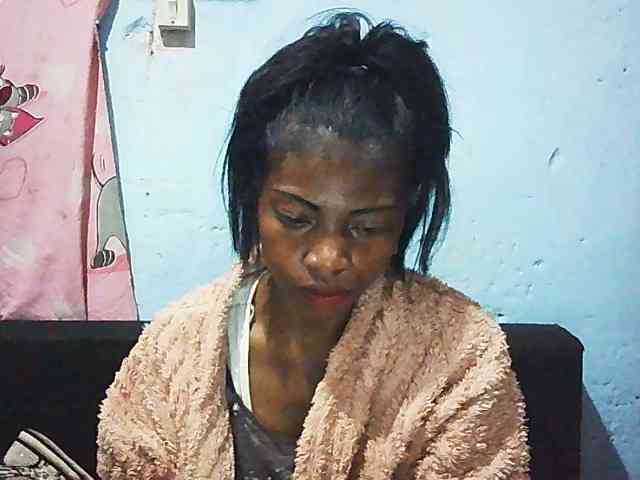 Honey699 webcam