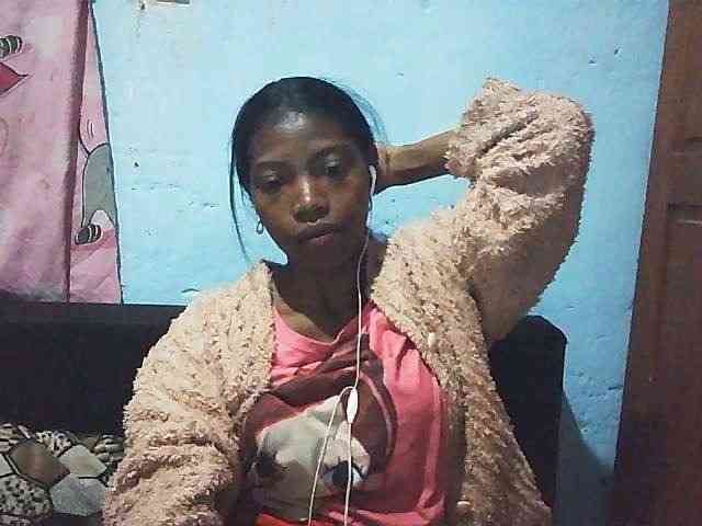 Honey699 webcam