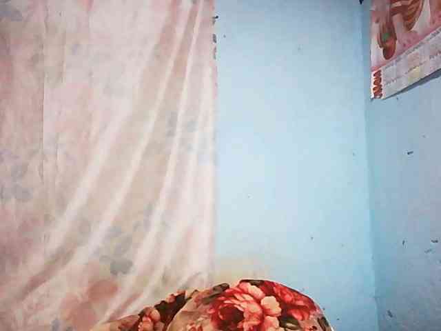 Honey699 webcam