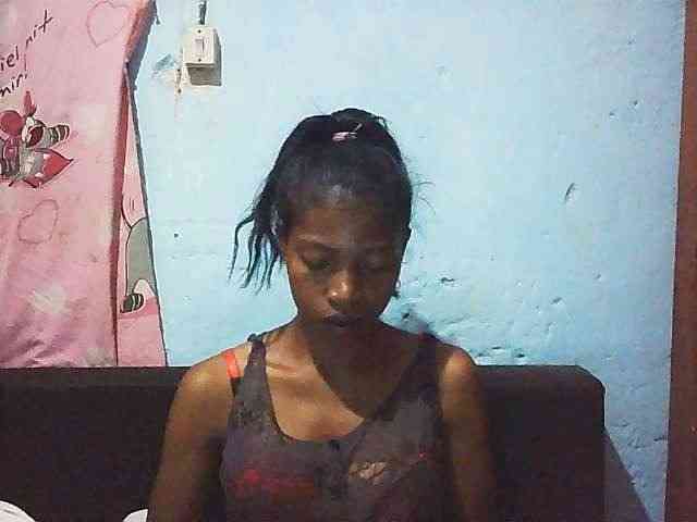 Honey699 webcam
