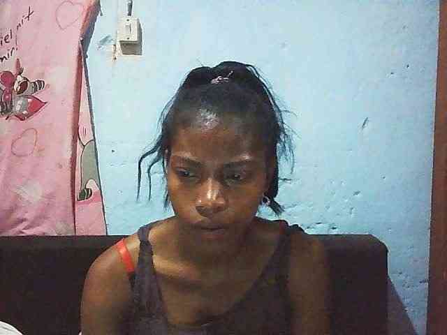 Honey699 webcam