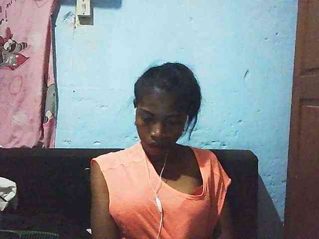 Honey699 webcam