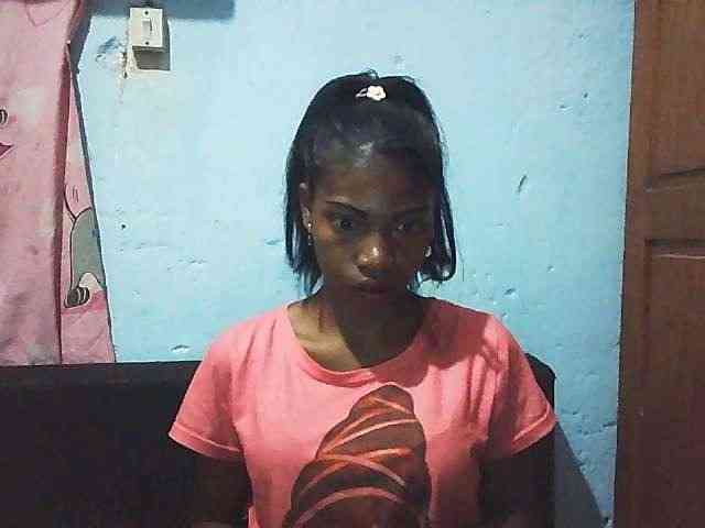 Honey699 webcam