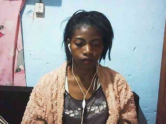 Honey699 webcam
