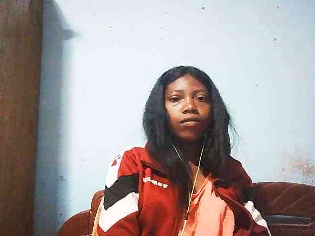 Honey699 webcam