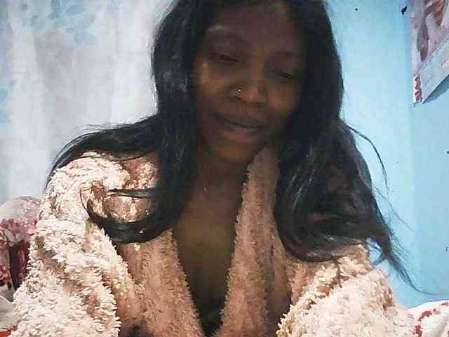 Honey699 webcam