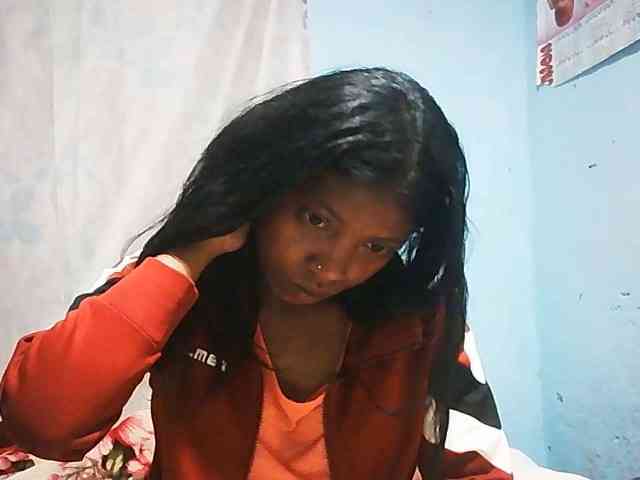 Honey699 webcam