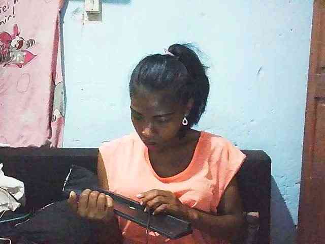 Honey699 webcam