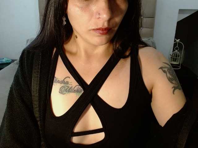 snow4777's BongaCams show and profile