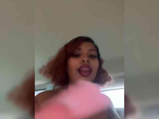 Nannisonasty Live Webcam on BongaCams