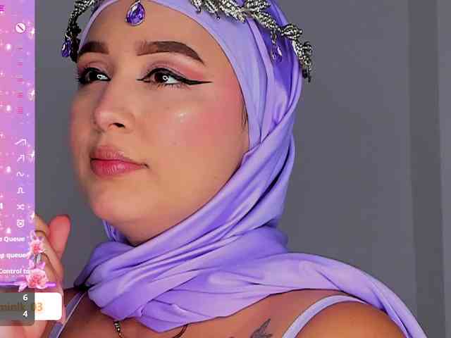 Jazmin-Kitana webcam