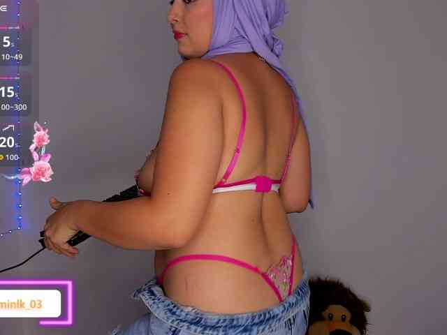 Jazmin-Kitana webcam