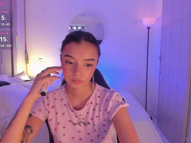  AnabelWolf chat room