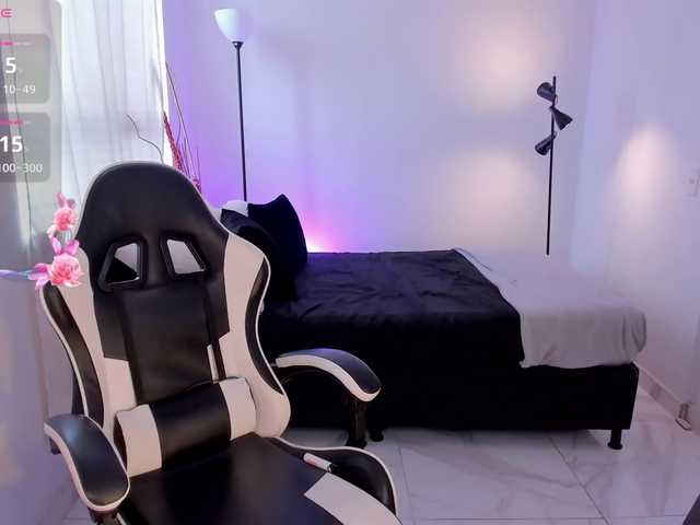  AnabelWolf chat room