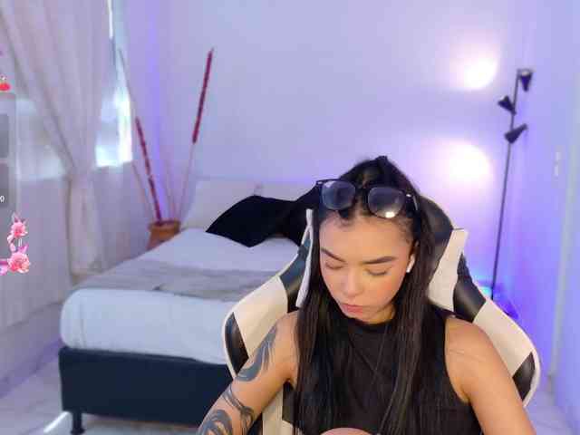 AnabelWolf webcam