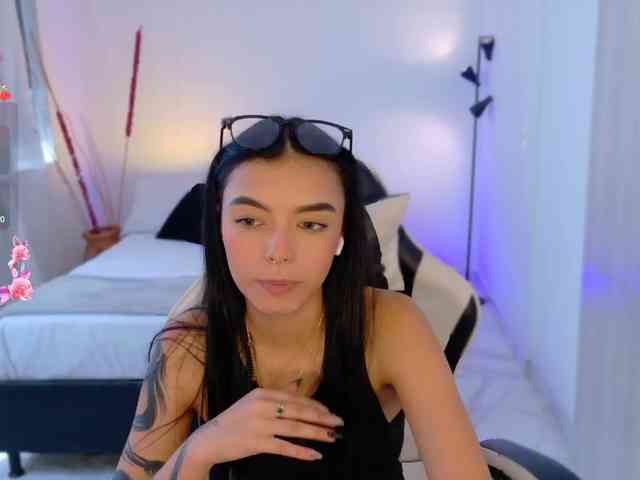 AnabelWolf webcam