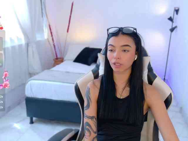 AnabelWolf webcam