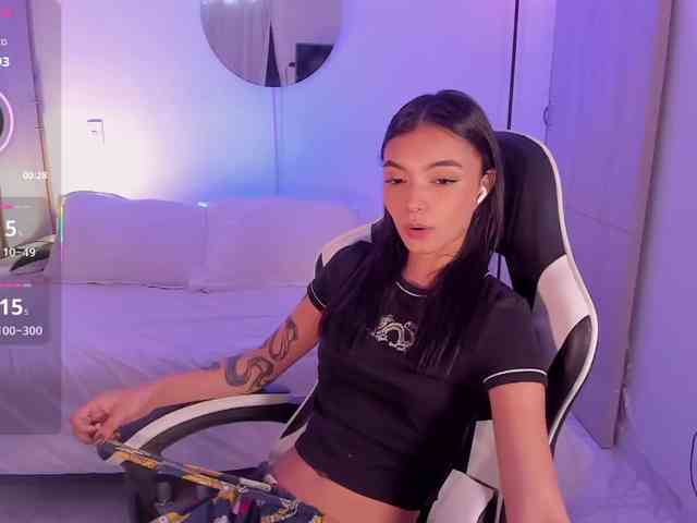 AnabelWolf webcam