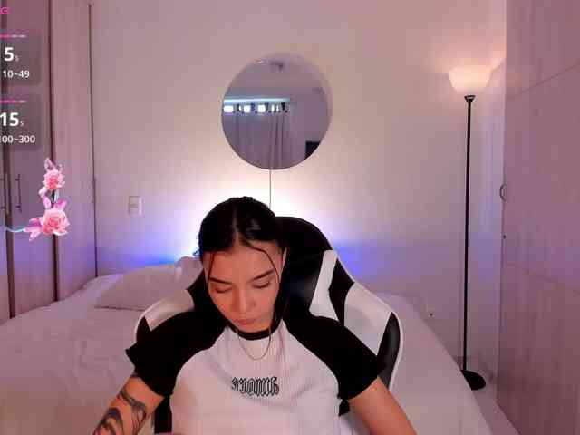 AnabelWolf webcam