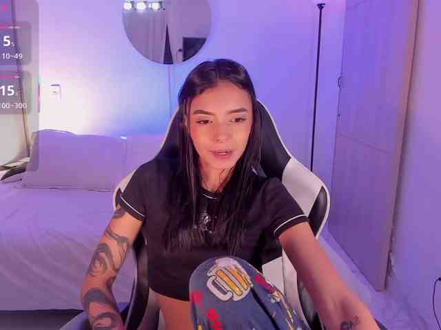 AnabelWolf webcam
