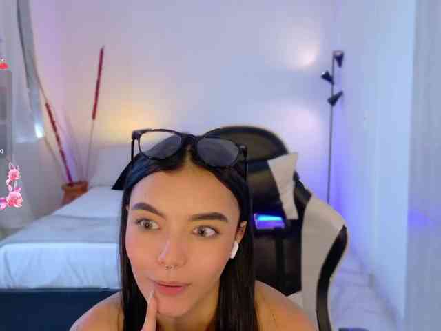 AnabelWolf webcam