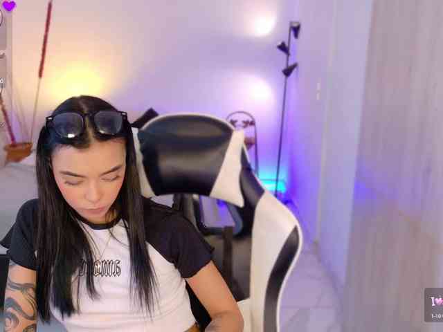 AnabelWolf webcam