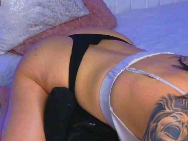 KateyRivaa webcam