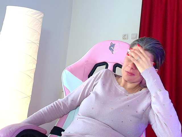 AnneBlueeyes's BongaCams show and profile