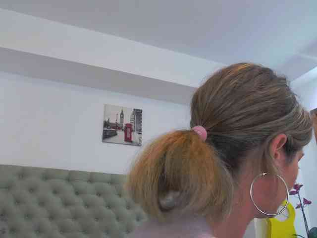 AnneBlueeyes webcam