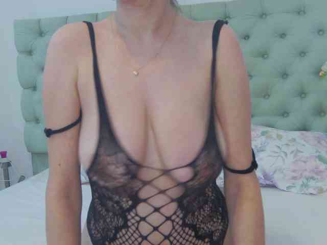 AnneBlueeyes webcam