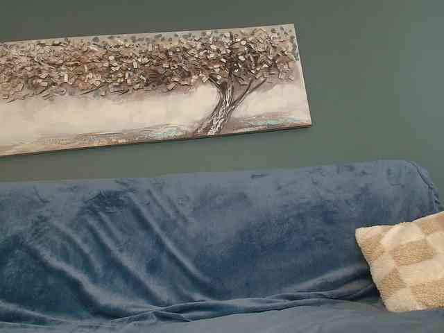 AnneBlueeyes AnneBlueeyes