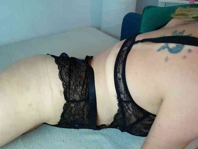 AnneBlueeyes webcam
