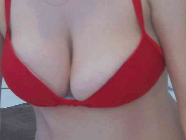 AnneBlueeyes webcam