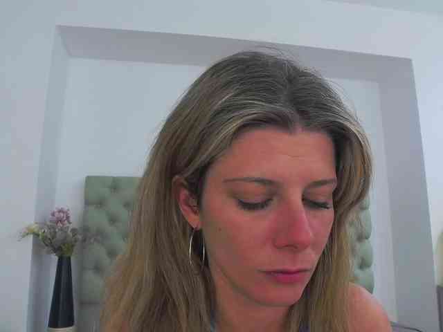 AnneBlueeyes webcam