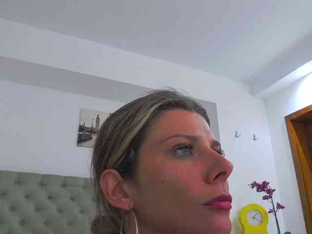 AnneBlueeyes webcam